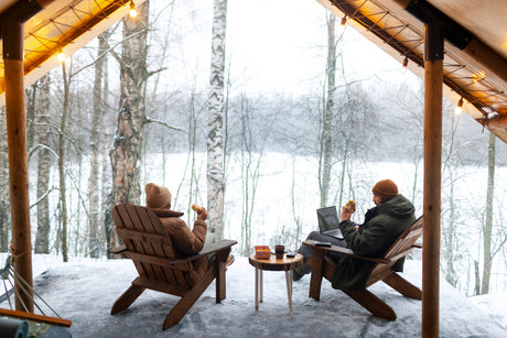Eine Gartenliege im Winter? Entdecken Sie den Zauber Glühweinabende.