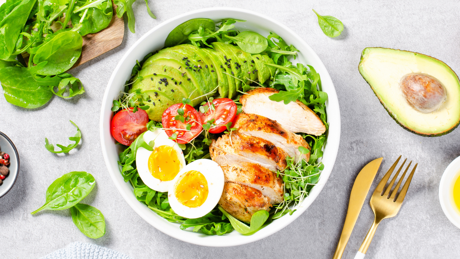 Welcher Salat zum Grillen? 5 einfache Rezepte – überraschen Sie Ihre Gäste