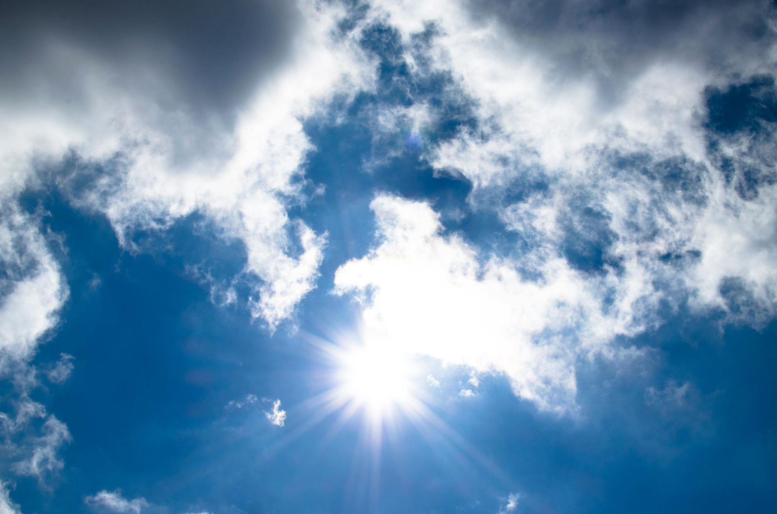 Wie wird das Wetter zu Ostern 2025? Schauen Sie sich unsere Prognosen an und bereiten Sie sich auf die Feiertage vor