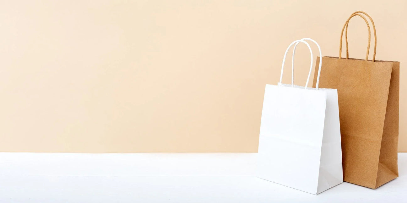 Papiertüten mit gedrehtem Griff