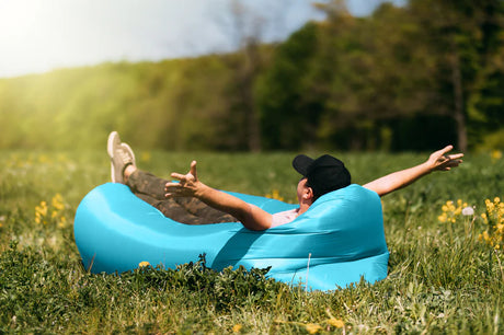 Aufblasbares Sofa „Lazy Bag“ für den Strand