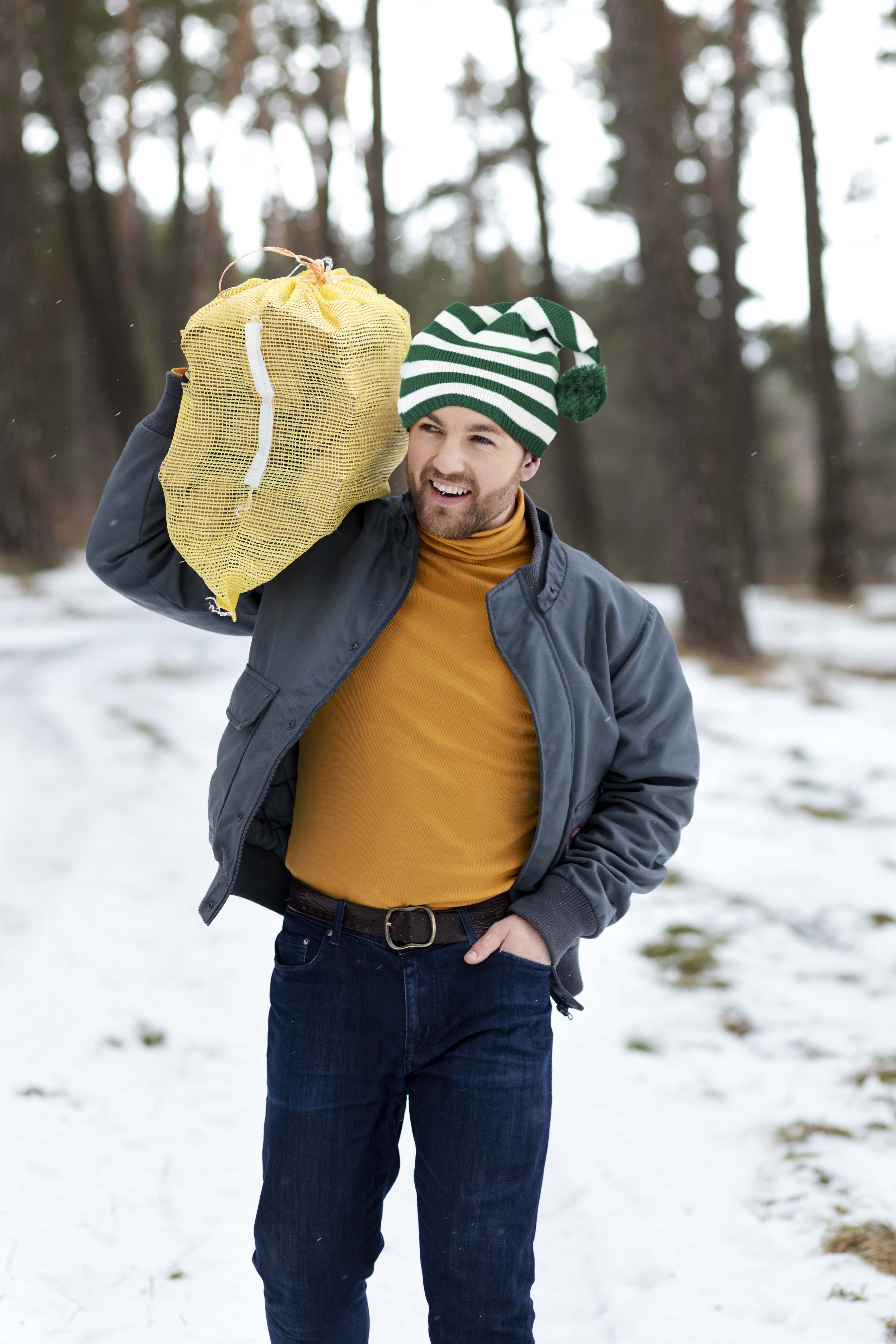 Wintermütze mit Weihnachtsstreifen Grün