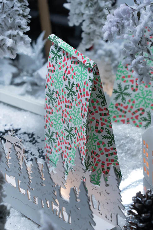 Weihnachtspapiertüte 16x8x27cm