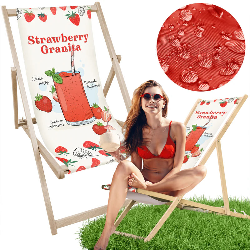 Liegestuhl aus Holz mit Strawberry Granita-Aufdruck