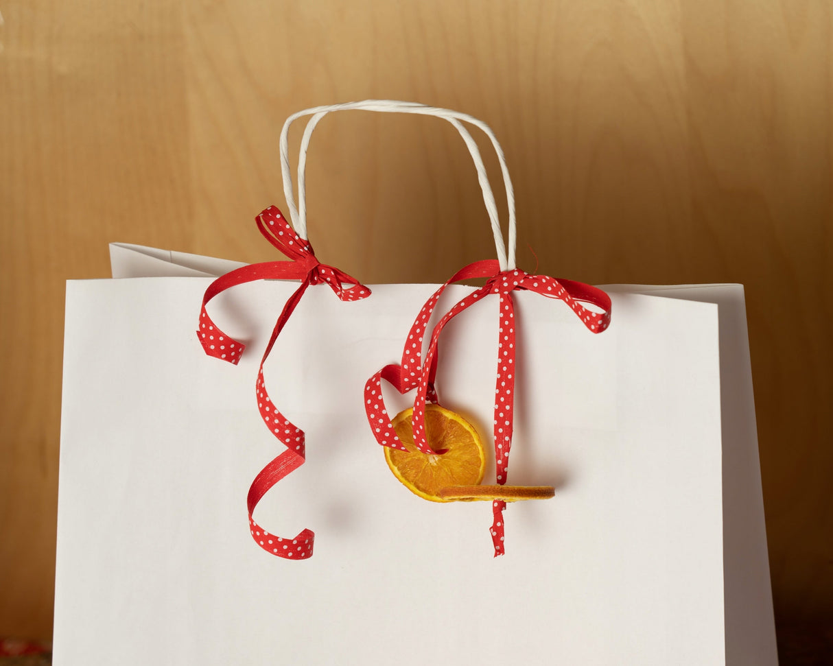 Weihnachtsgeschenktüten Set rot und weiß 8-tlg.