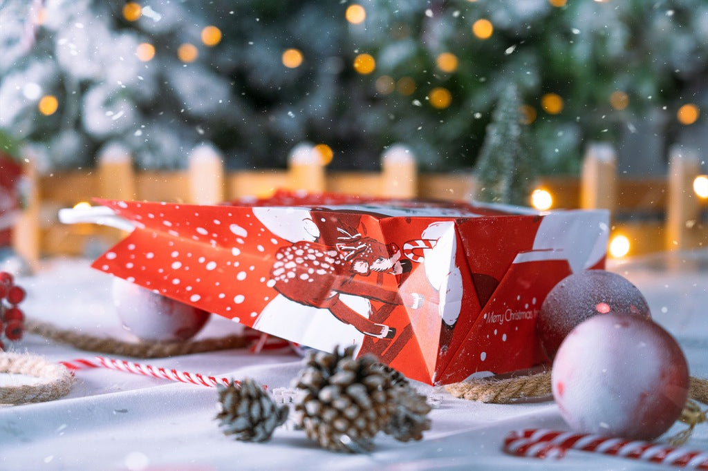 Weihnachtspapiertüte 180x80x220mm Roter Weihnachtself