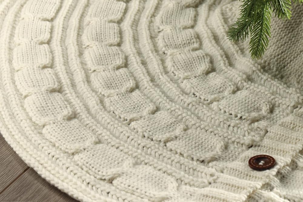 Weihnachtsteppich unter dem Weihnachtsbaum