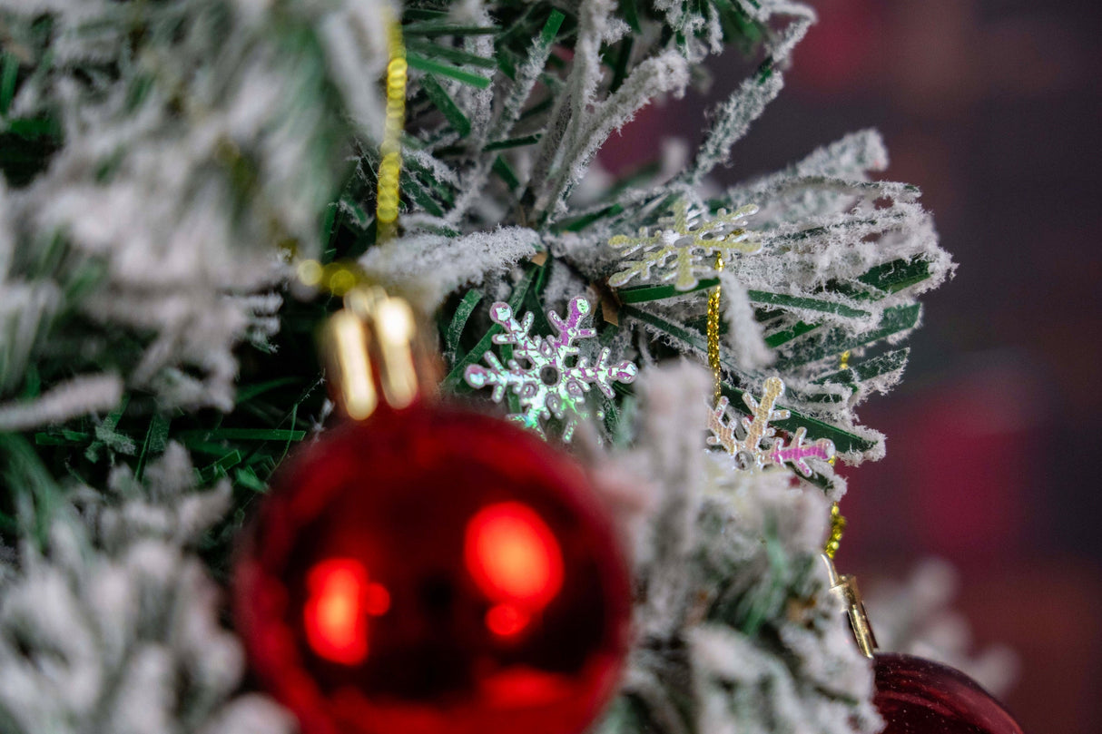 Dekoratives Schneeflockenkonfetti