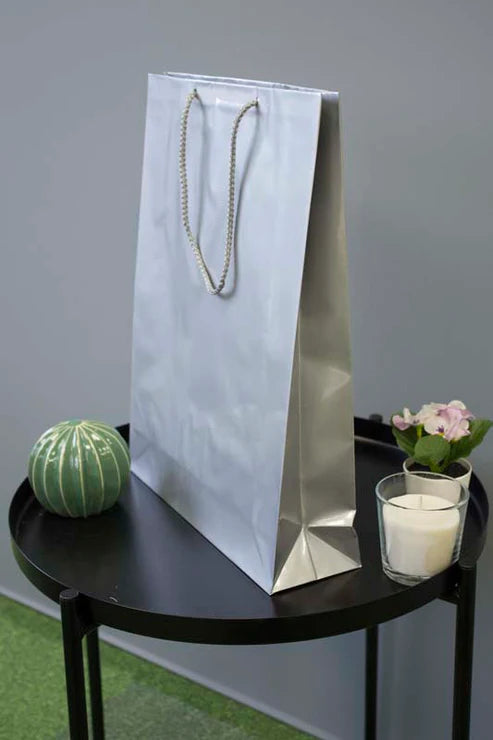 Papiertüte mit Schnurgriff 300x90x400mm Silber