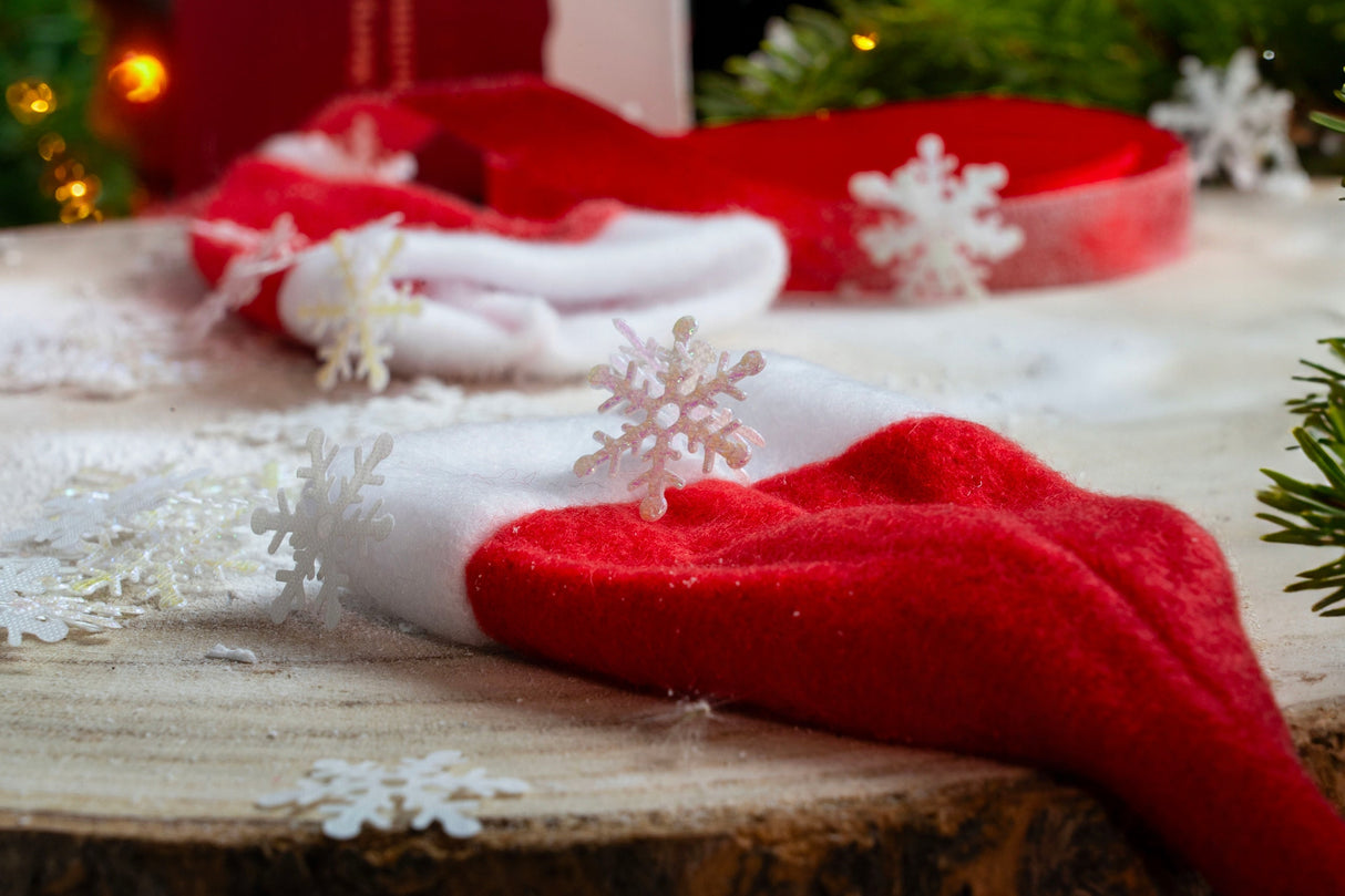 Dekoratives Schneeflockenkonfetti