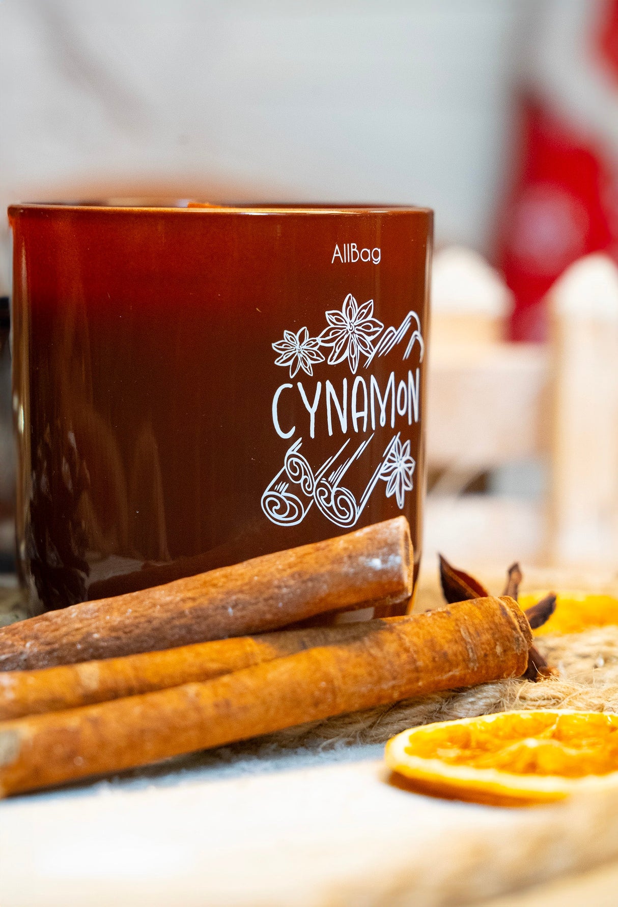 Duftende Sojakerze im Glas, Zimtduft