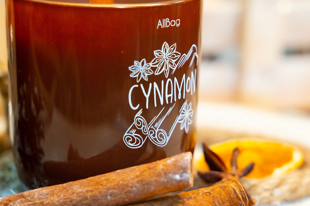 Duftende Sojakerze im Glas, Zimtduft