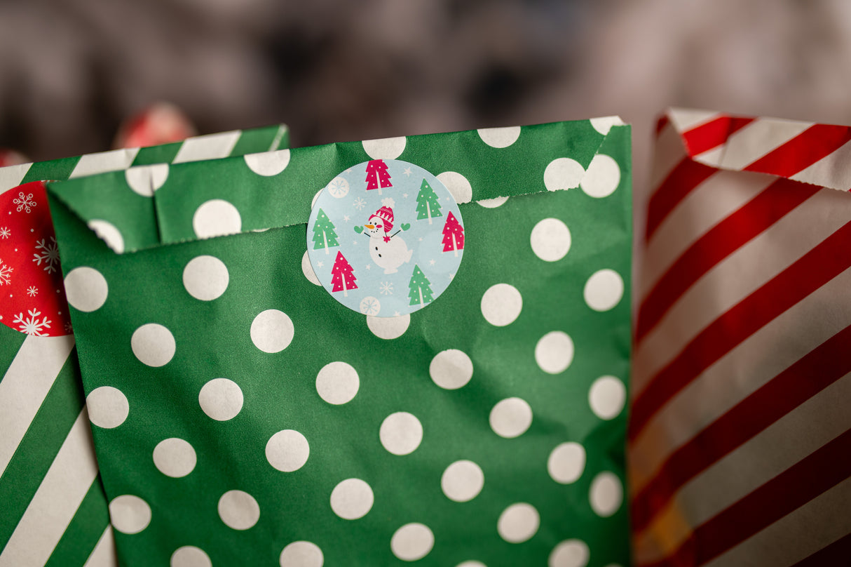 Papiertüten mit Aufklebern 24 Stück