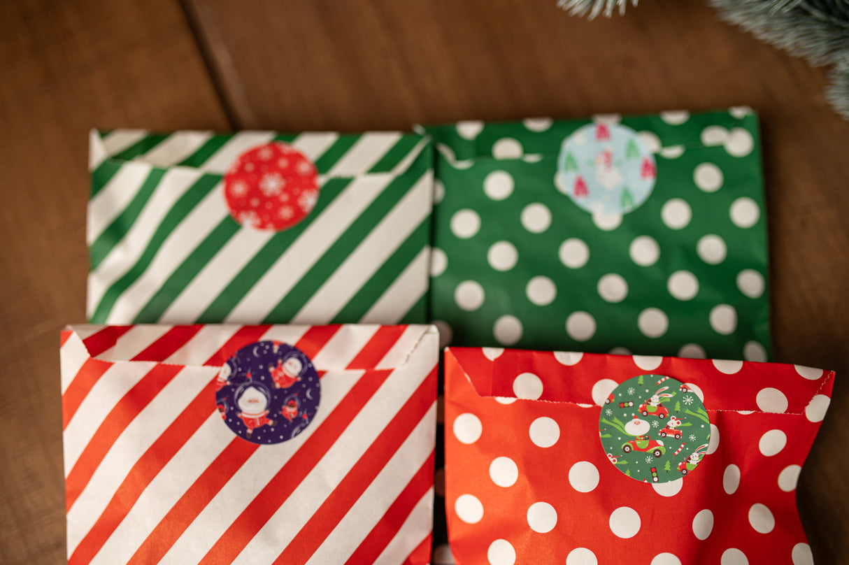 Papiertüten mit Aufklebern 24 Stück