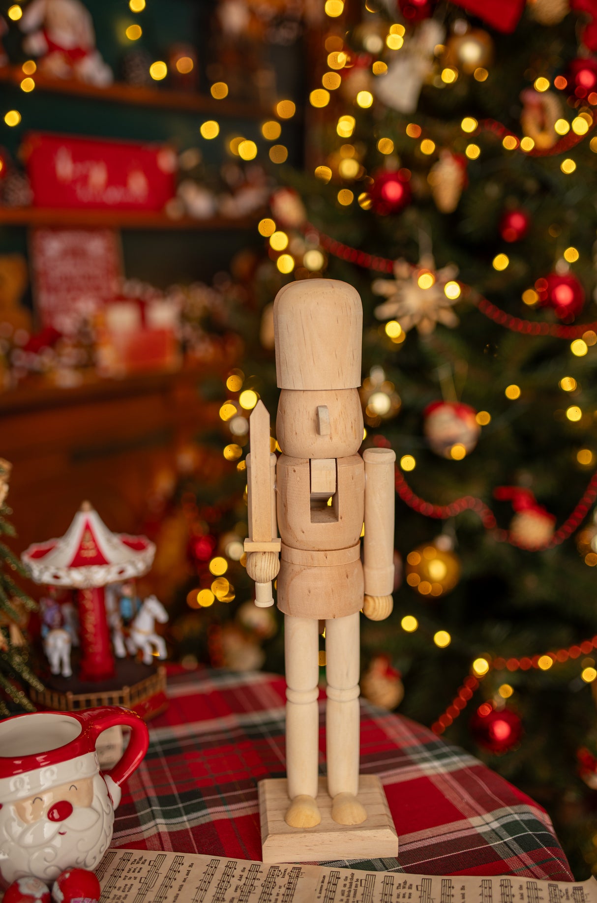 Weihnachts-Nussknackerfigur