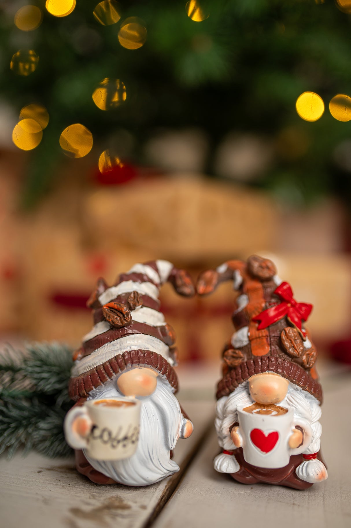 Gartenzwerg mit Kaffeefiguren