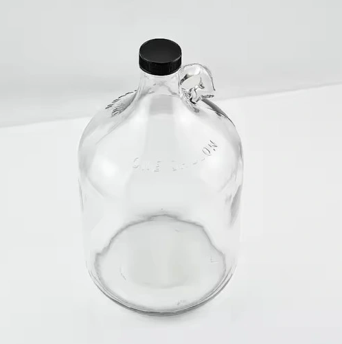Glas Gąsior mit einer Kappe 3,57 l