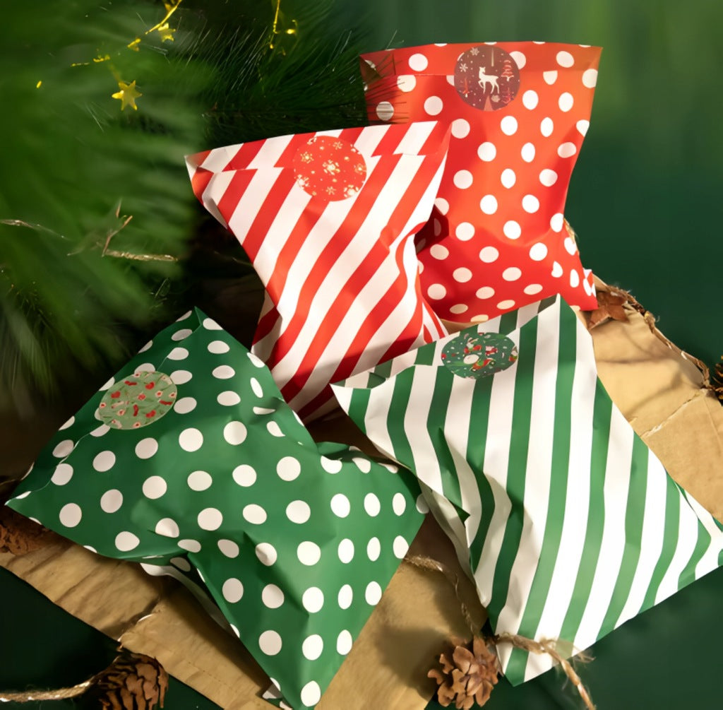 Papiertüten mit Aufklebern 24 Stück