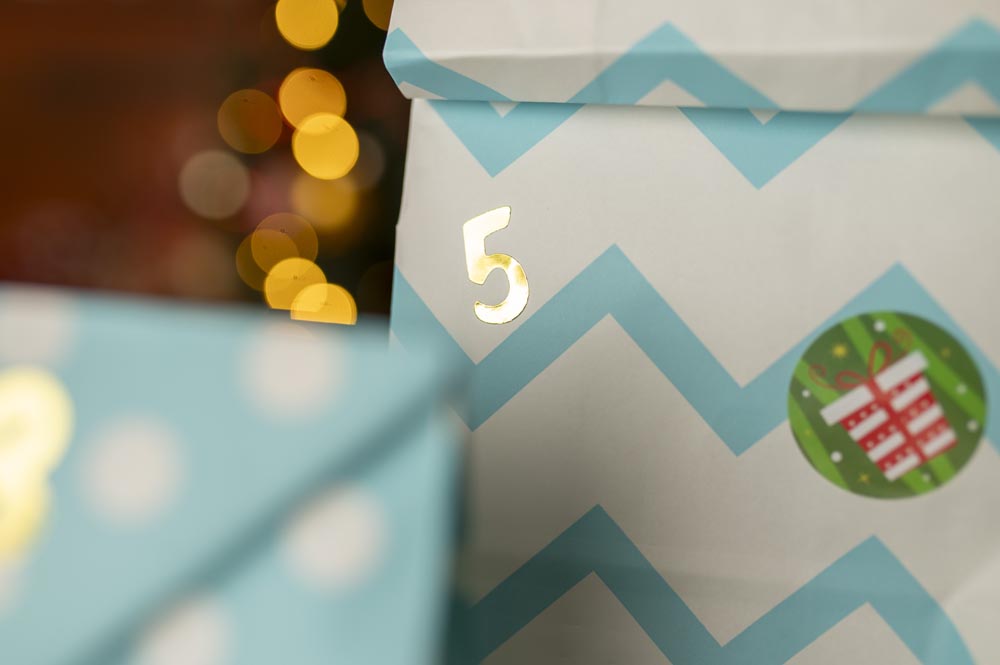 Adventskalender Blaue Tüten 24St.