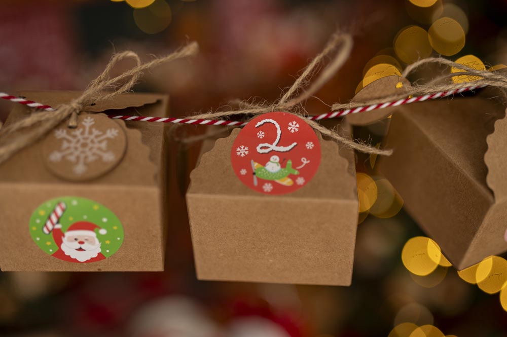 Adventskalender-Taschenset mit Zubehör