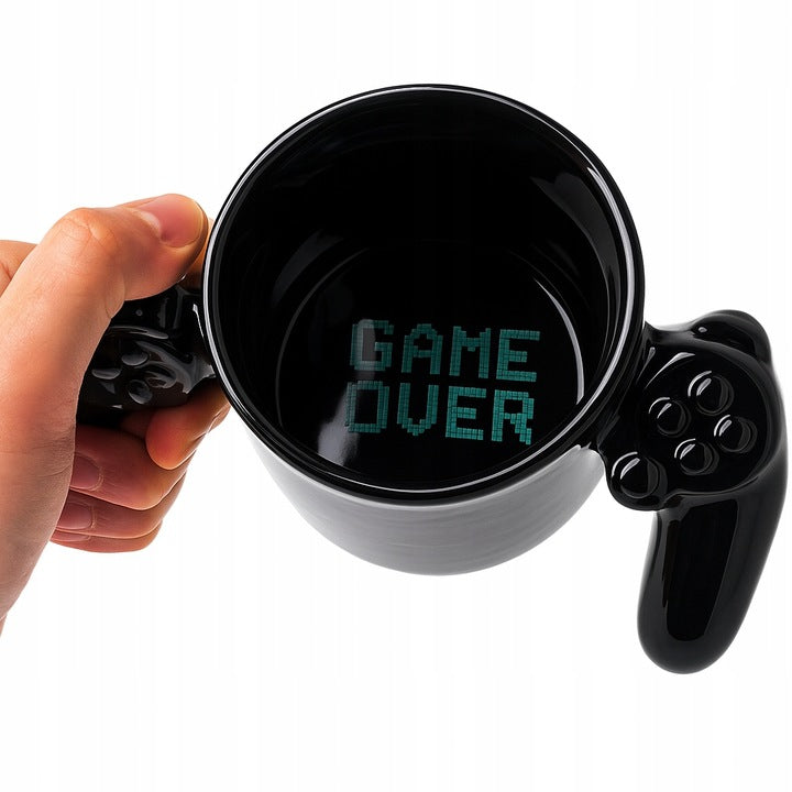 Spiel über Keramikbecher für den Spieler