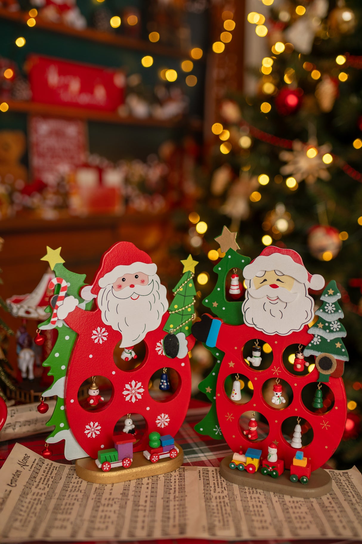 Weihnachtsmannfigur aus Holz