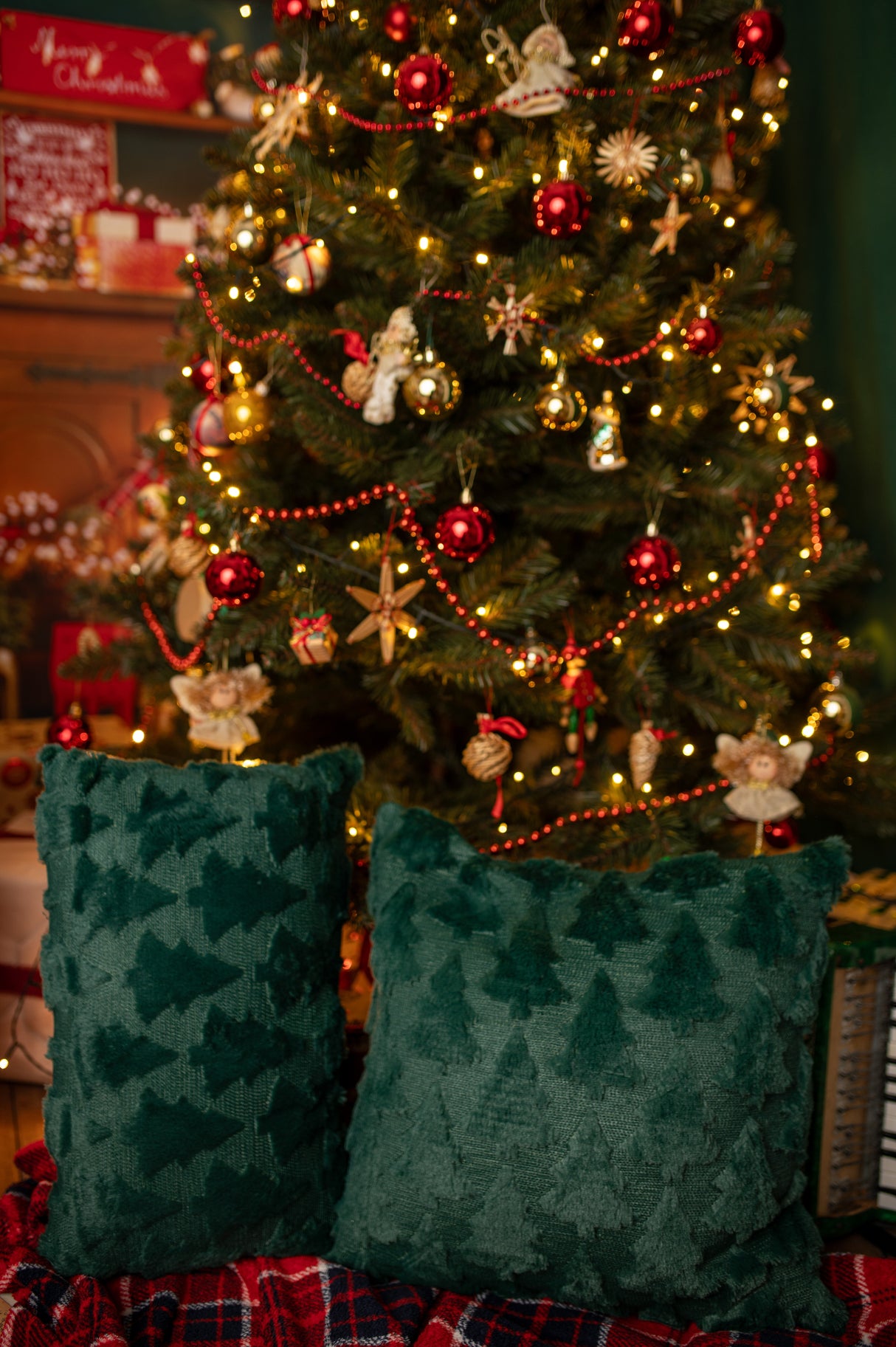 Plüschiges grünes Kissen 45x45cm