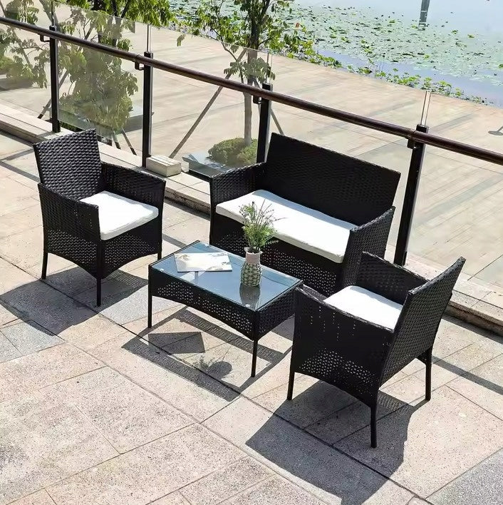 Gartenmöbel-Set aus Rattan für 4 Personen mit Tisch