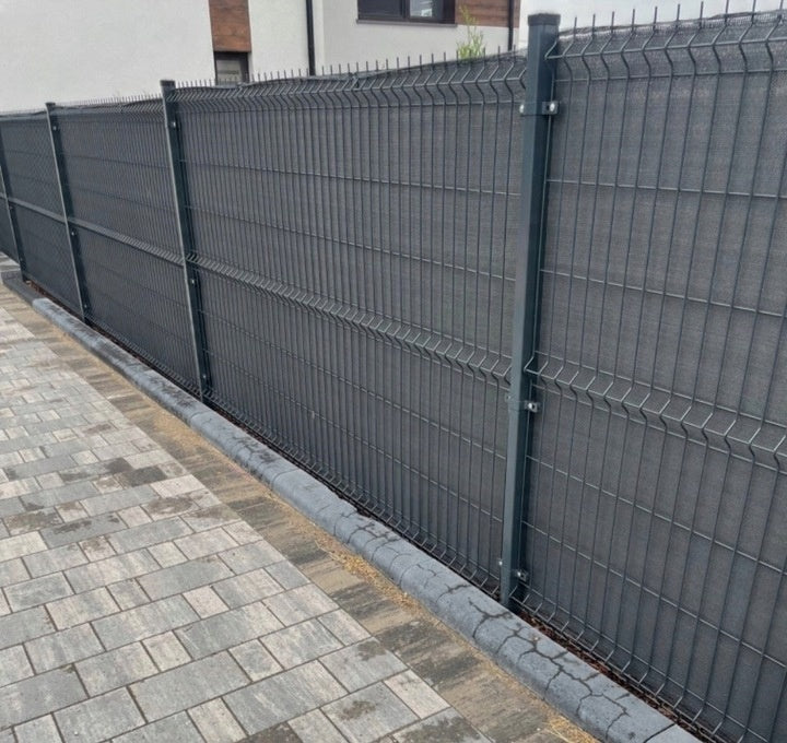 Grau -Maskierungsnetz für einen 25 m UV -Zaun 140 g
