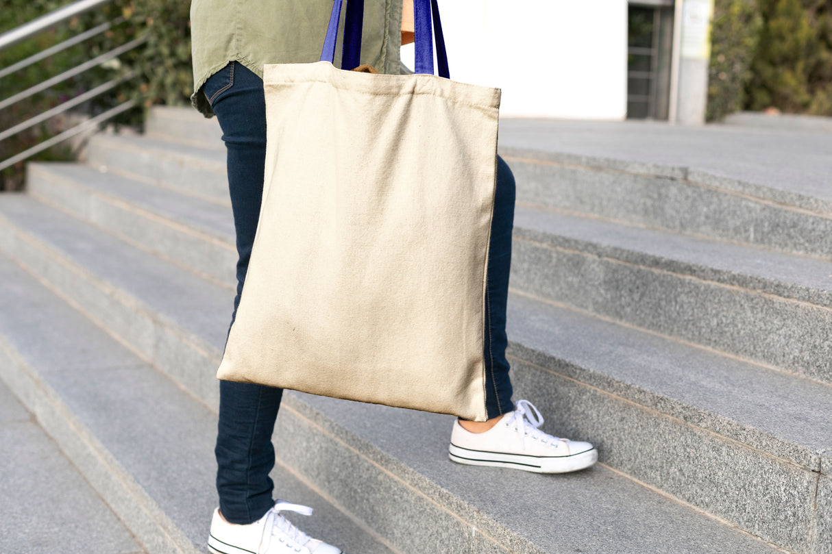 Baumwolltasche 38x42 cm Ecru mit dunkelblauen Henkeln 70cm