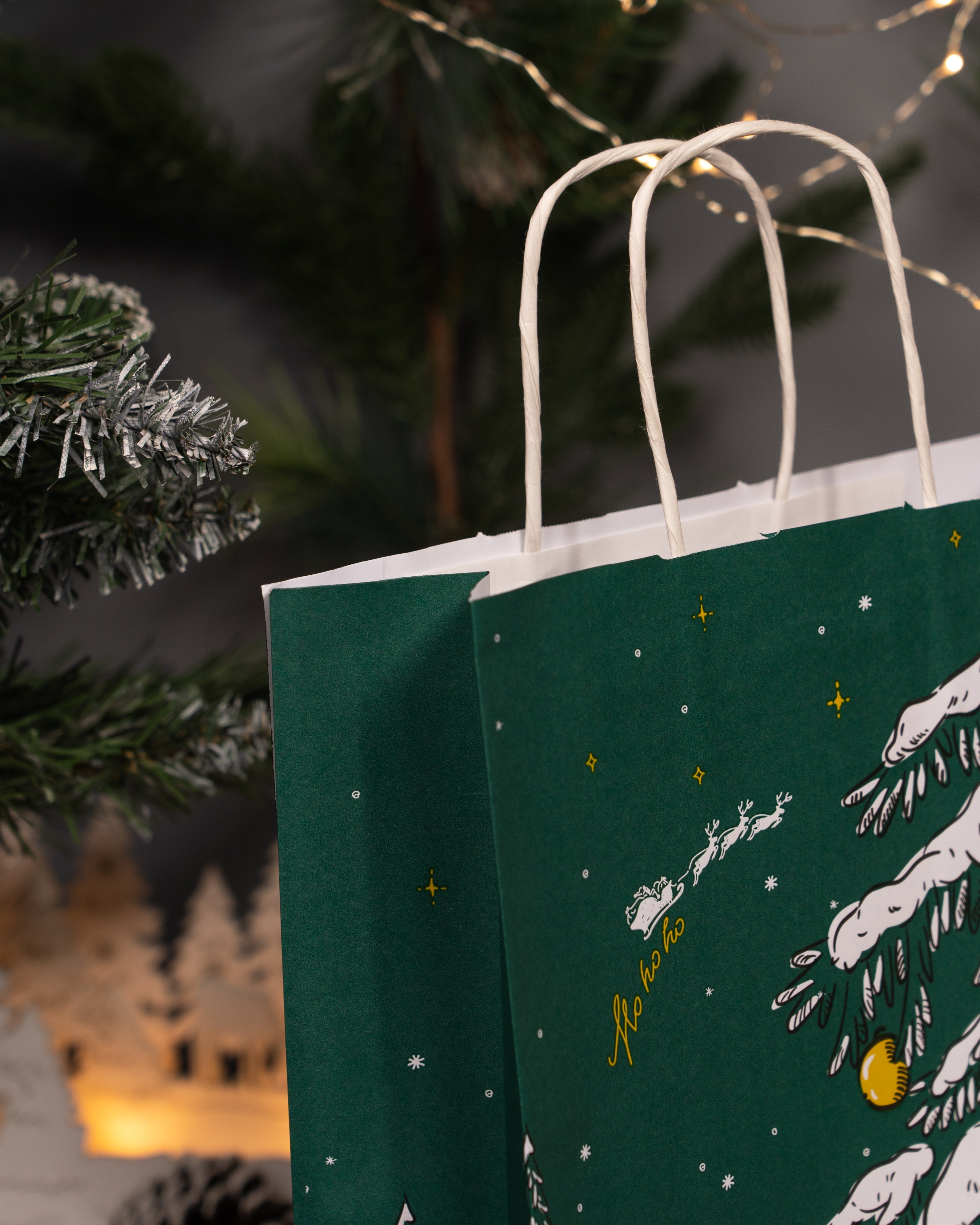 Weihnachtspapiertüte 240x100x320mm Grüner Weihnachtsbaum