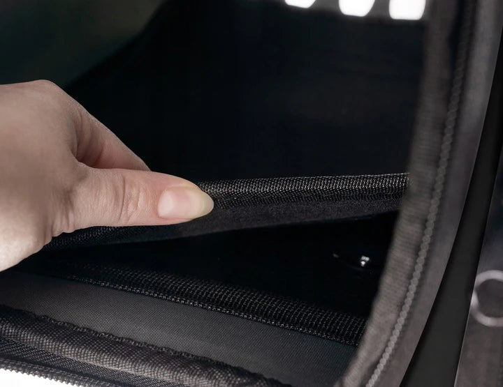 Faltbare belüftete Transportbox für Haustiere