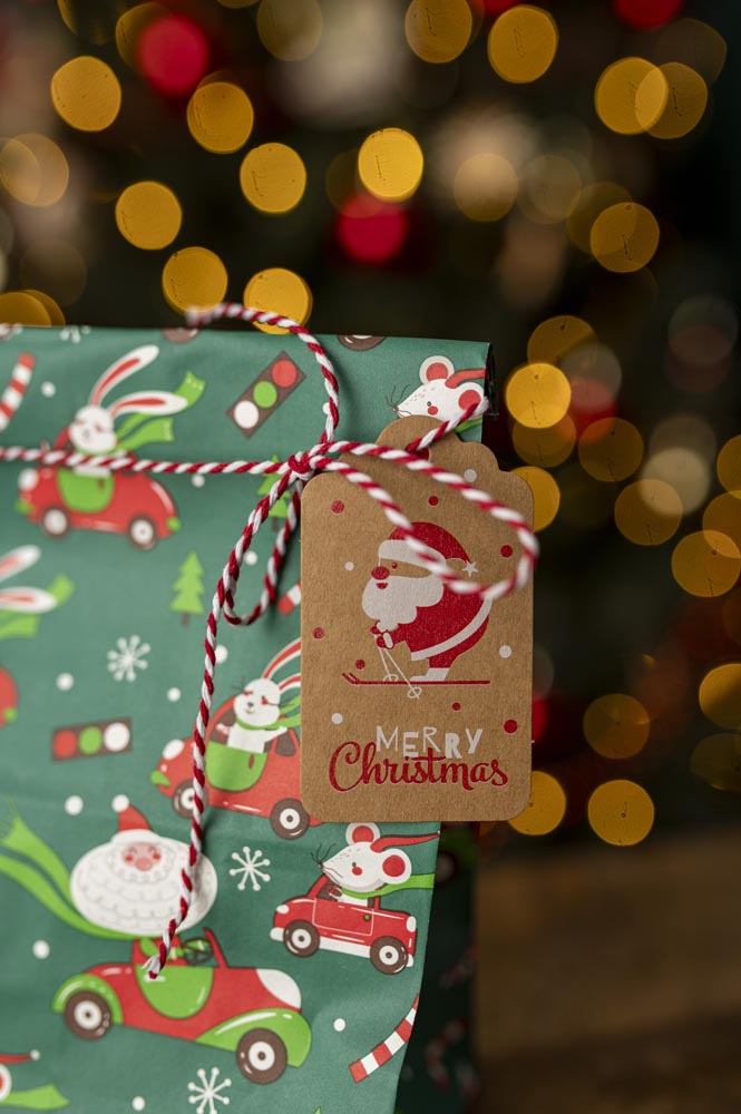 50 braune und rote Geschenkanhänger