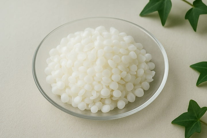 Natürliches Sojawachs mit einem Zusatz von Bienenwachs