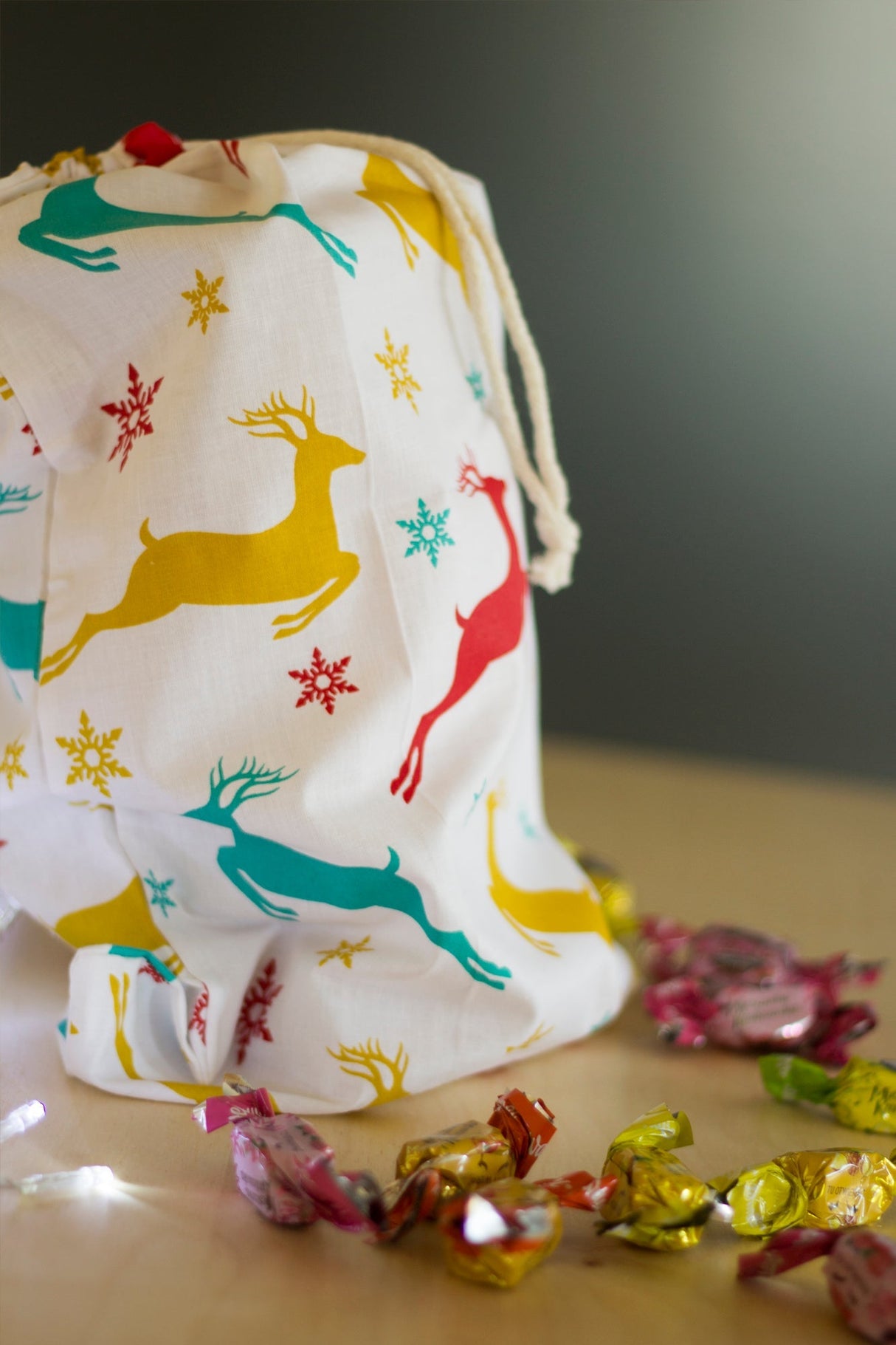 Weihnachts-Baumwollbeutel 30x45cm BUNTE RENTIERE