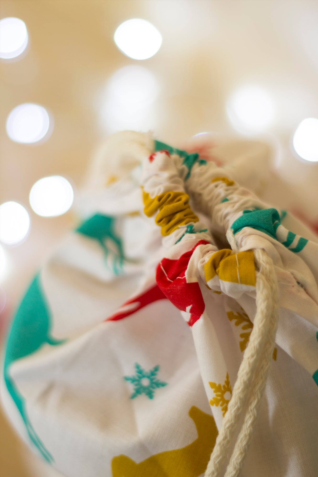 Weihnachts-Baumwollbeutel 30x45cm BUNTE RENTIERE