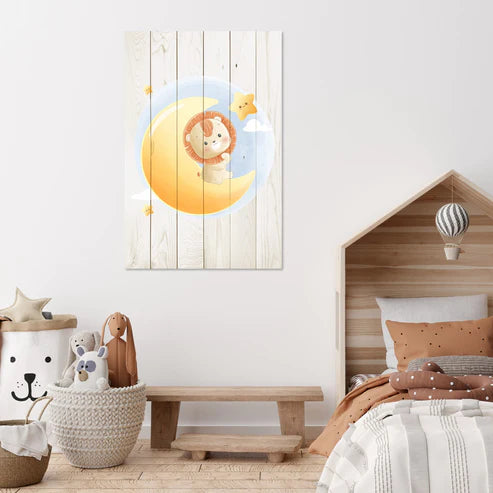 Wanddeko Holz - Cute Little Lion Sitting on the Moon