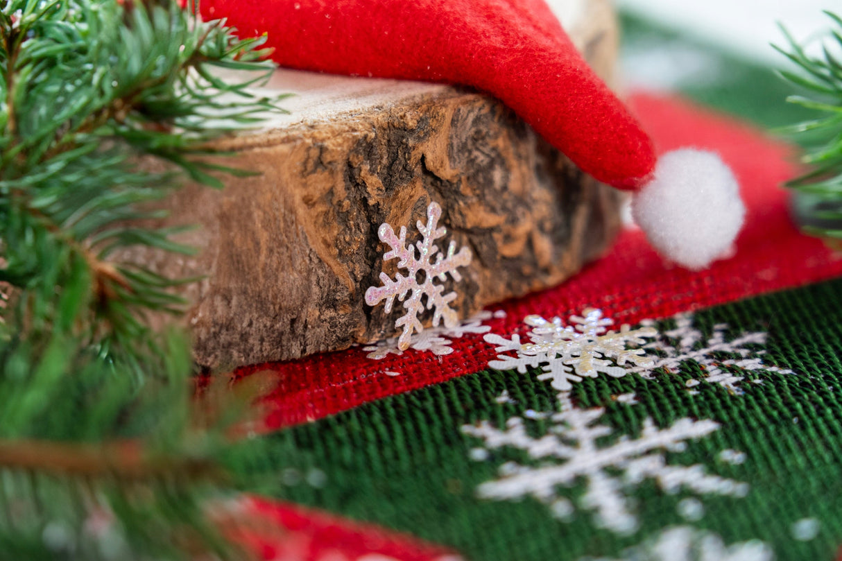 Dekoratives Schneeflockenkonfetti