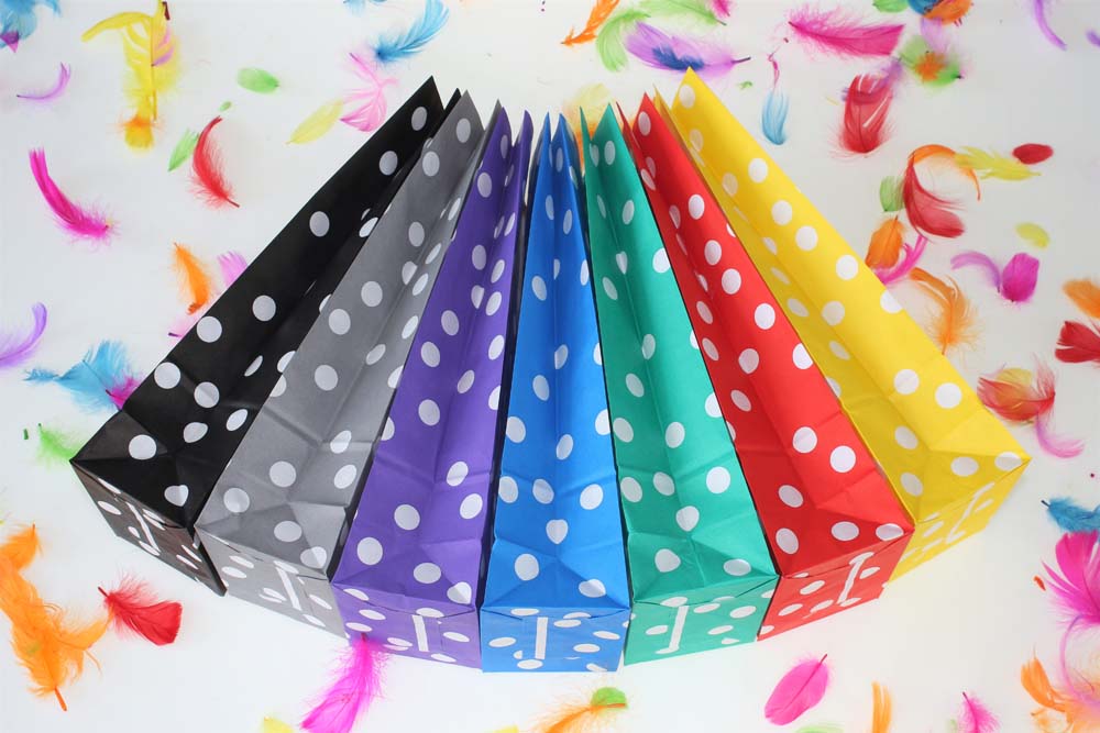 Papiertüten für Süßigkeiten 100x70x280mm (6 Stück) HAPPY BIRTHDAY