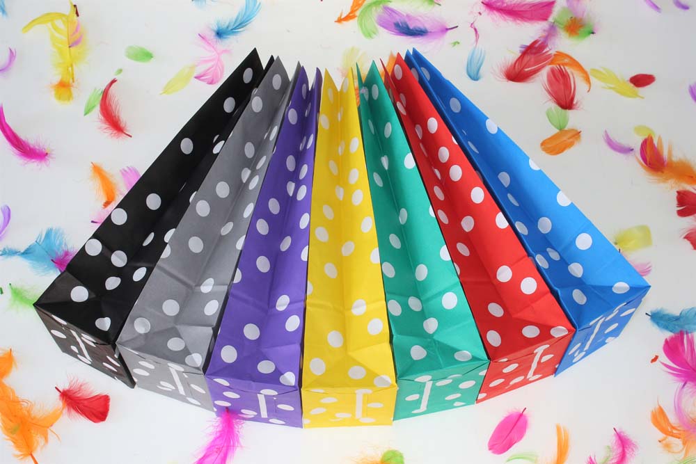 Papiertüten für Süßigkeiten 100x70x280mm (6 Stück) HAPPY BIRTHDAY