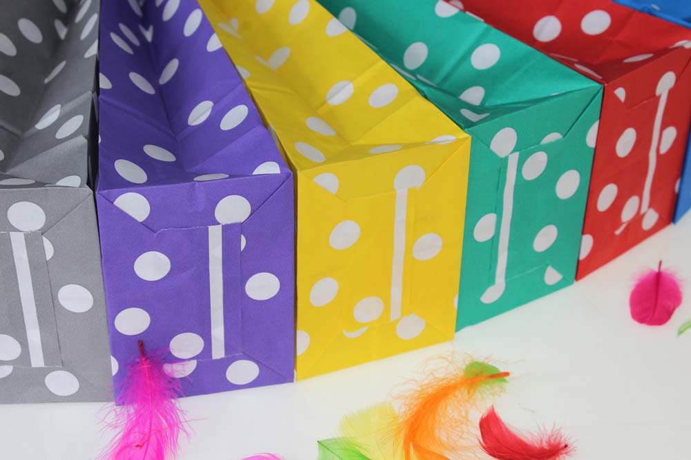 Papiertüten für Süßigkeiten 100x70x280mm (6 Stück) HAPPY BIRTHDAY