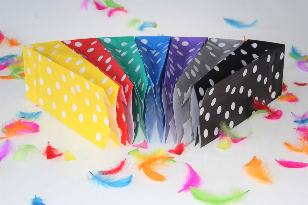 Papiertüten für Süßigkeiten 100x70x280mm (6 Stück) HAPPY BIRTHDAY