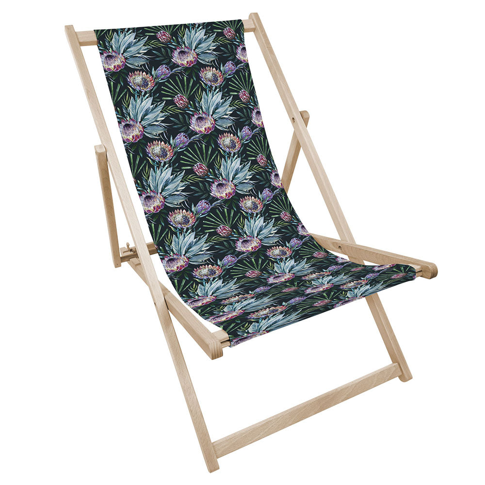 Holz-Liegestühle Blumen und Federn