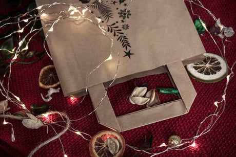 18+8,5x23cm Merry Christmas Weihnachts Kraft Geschenktüten Weihnachts Papiertüten mit Griffen