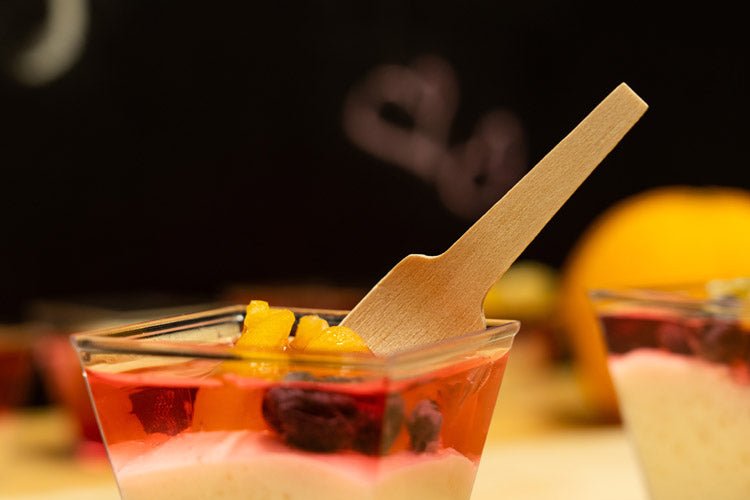50 Stück Desserttassen 60ml 2oz Wiederverwendbare Dessertgläser Plastik mit 50 Stück Löffeln - AllBags