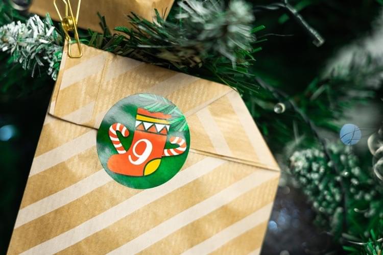 Adventskalender zum Befüllen von 24 Papiertüten und Aufklebern