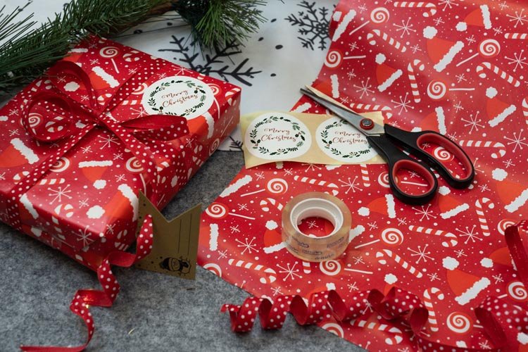 Geschenkpapier weihnachten 70cm/5m Nikolausmütze - AllBags