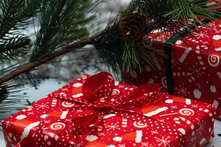 Geschenkpapier weihnachten 70cm/5m Nikolausmütze - AllBags