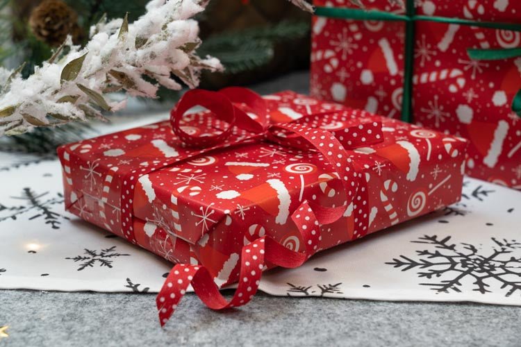 Geschenkpapier weihnachten 70cm/5m Nikolausmütze - AllBags