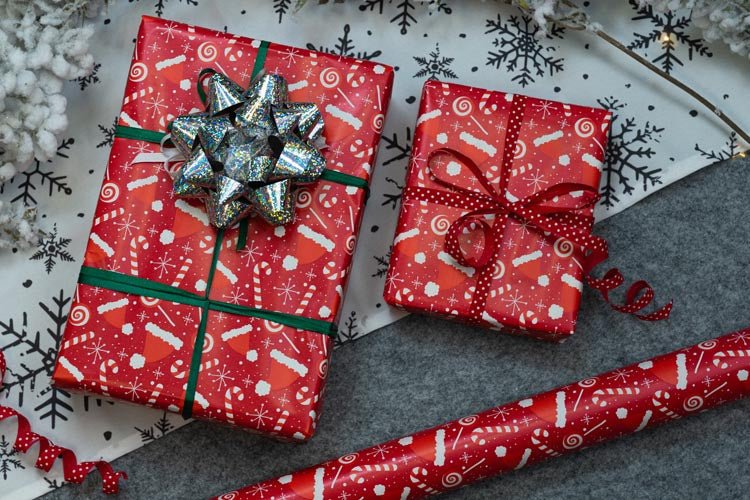 Geschenkpapier weihnachten 70cm/5m Nikolausmütze - AllBags